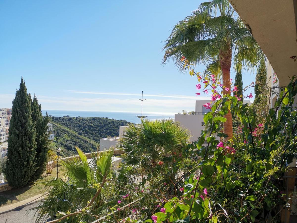 Апартаменти Marbella Hills Екстер'єр фото